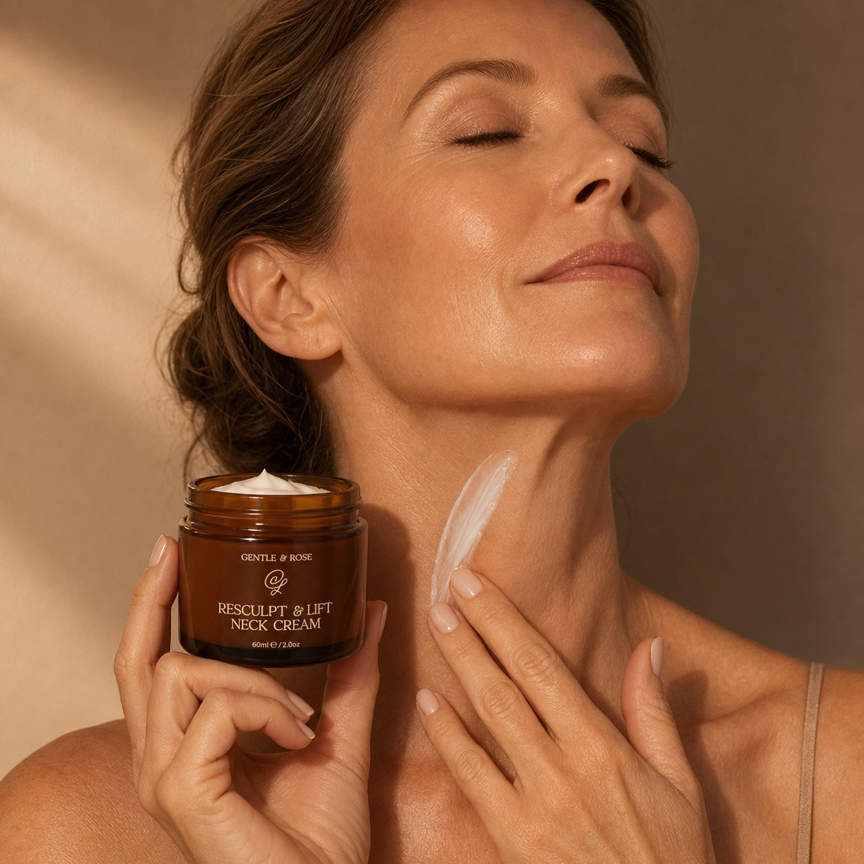 Лифтинг Крем за Шия и Деколте — новият продукт на Gentle & Rose